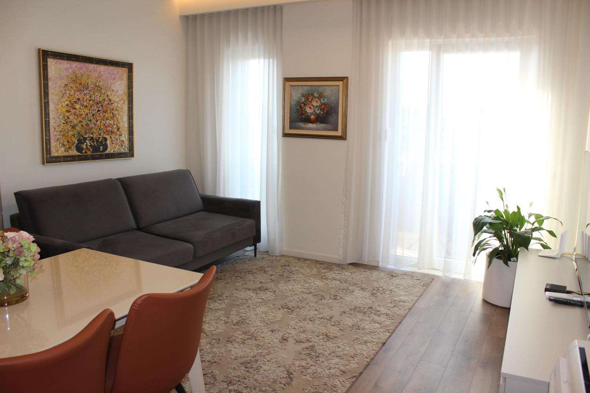 Delight Apartment Tirana Exterior foto