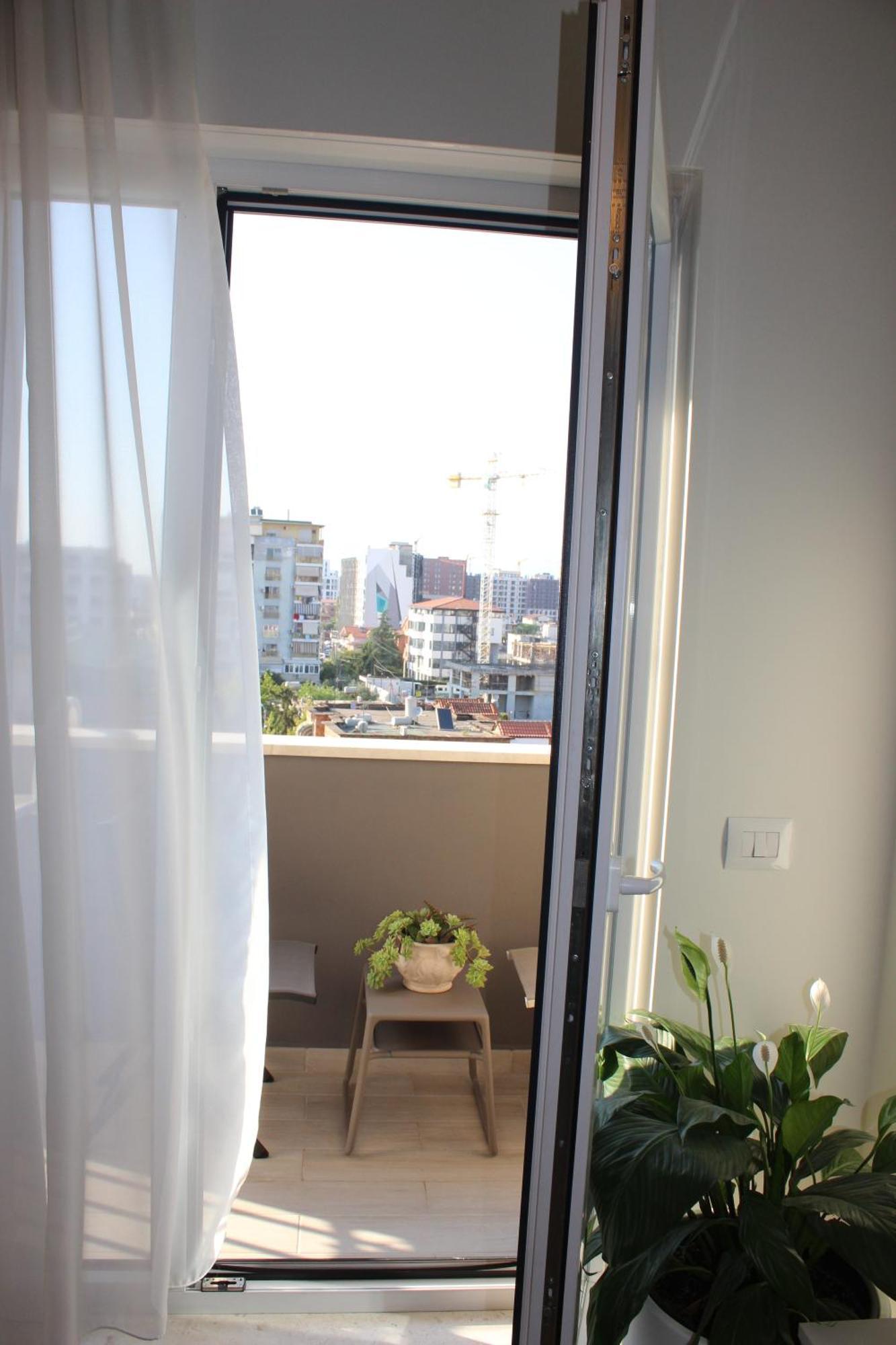 Delight Apartment Tirana Exterior foto